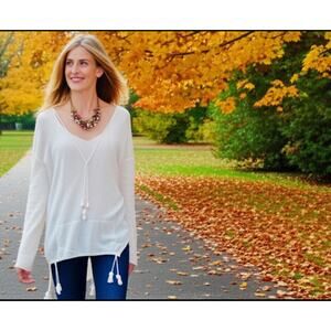 Calypso St. Barth Cashmere Tassel Pullover Ivory Long Sleeve Pocket Sweater L